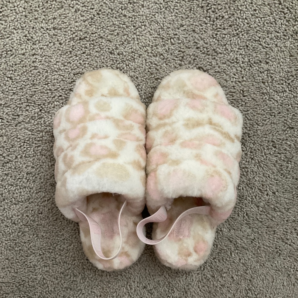 Leopard print UGG slippers